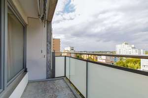 Leerstehende Wohnung mit überzeugender Raumaufteilung, renoviertem Bad und großzügigem Balkon – 60435 Eckenheim, Frankfurt am Main – Vorschaubild 8