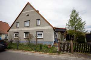 Ihr zukünftiges Sanierungsprojekt -
Doppelhaushälfte mit ca. 530 m² Grundstücksfläche – Magdeburg – Vorschaubild 3