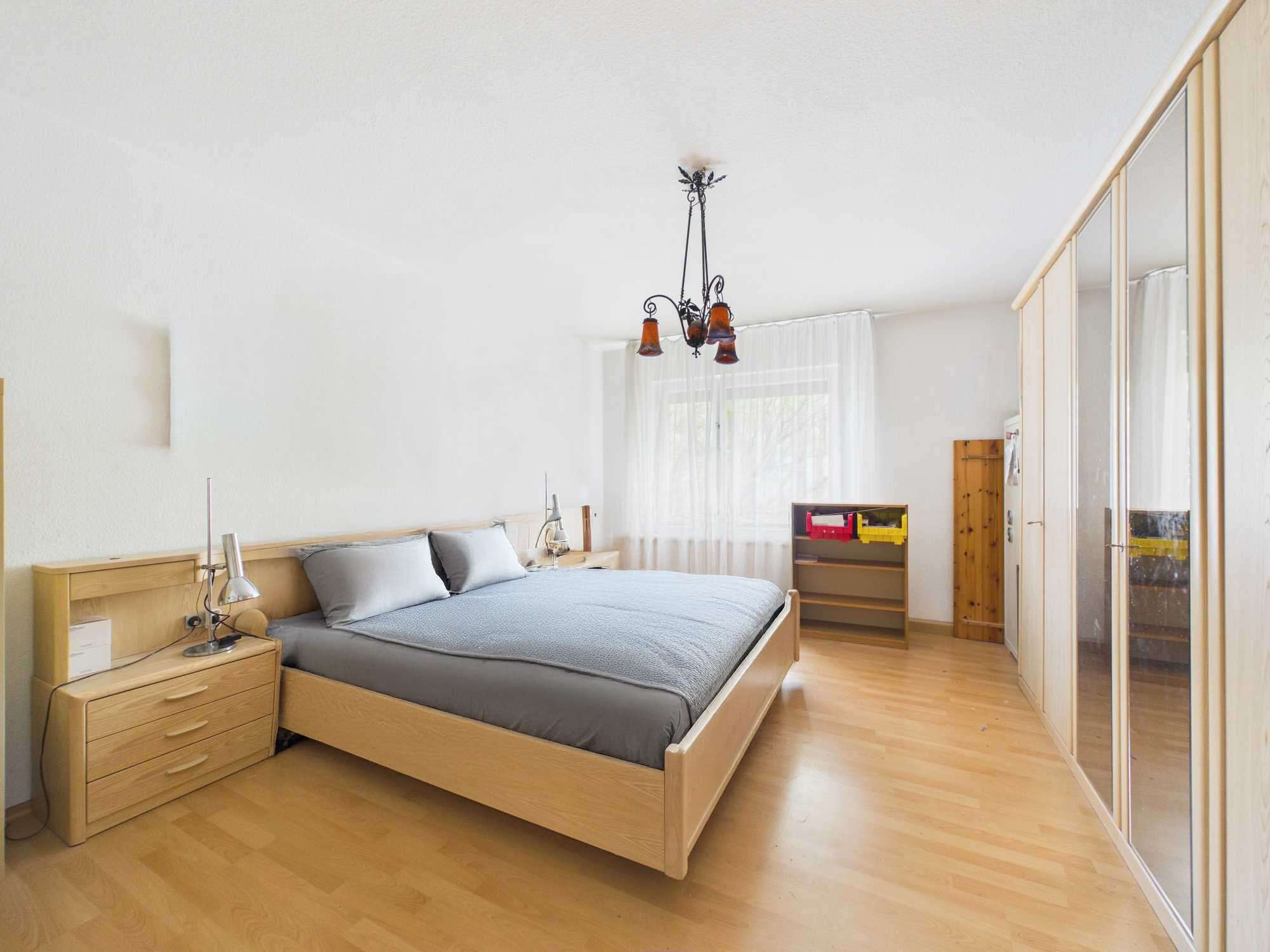 Ihr neues Zuhause, zentral und idyllisch – 4 Zimmer mit Garten, Terrasse und 2 Balkonen, Stuttgart – Bild 4