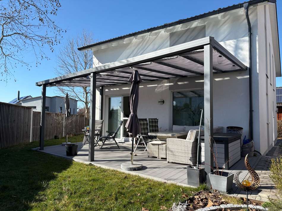 Überdachte Terrasse