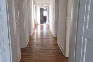 Von Privat - großzügige 4-Zimmer Altbauwohnung im 3. OG mit Balkon und Garten in Wiesbaden-Biebrich – Straße der Republik 27, 65203 Biebrich, Wiesbaden – Vorschaubild 13
