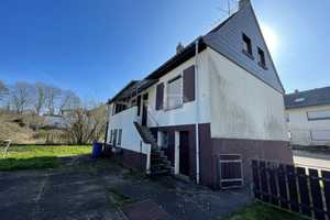 Traumhaftes Grundstück mit renovierungsbedürftigem Einfamilienhaus – Saarpfalz-Kreis – Vorschaubild 3