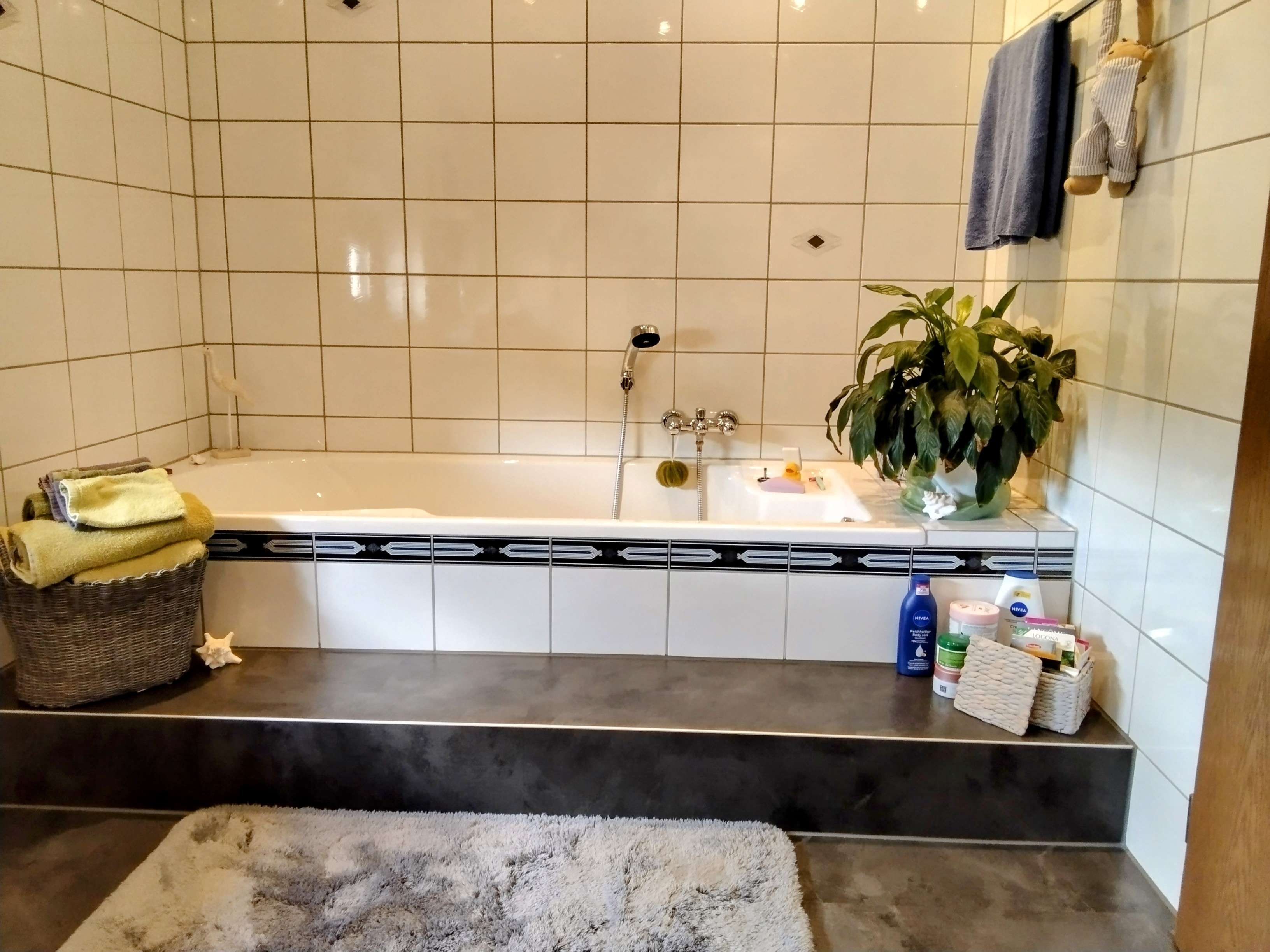 Immobilie in Großniedesheim - Einfamilienhaus mit 7 Zimmern und 230 m² Wohnfläche in Großniedesheim - Bild 4