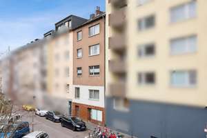 Mehrfamilienhaus mit Hinterhaus und Entwicklungspotenzial direkt am Wiener Platz