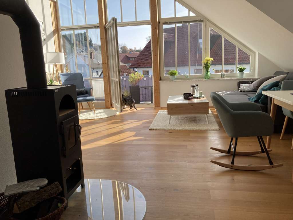 Immobilie in Oberschweinbach - urbanes Juwel für Kapitalanleger: vermietete 3 Zimmer Wohnung in S-Bahn Nähe - Bild 1