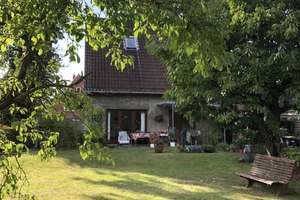 Freistehendes Einfamilienhaus mit Garage und großem Garten – Die vollständige Adresse der Immobilie erhältst du vom Anbieter., 28777 Rönnebeck, Bremen – Vorschaubild 4