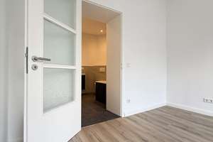 Erstbezug nach Vollsanierung: Lichtdurchflutete 4-Zimmer-Wohnung in der Kölner Südstadt, nähe Hafen! – Seyengasse 5, 50678 Altstadt/Süd, Köln – Vorschaubild 14