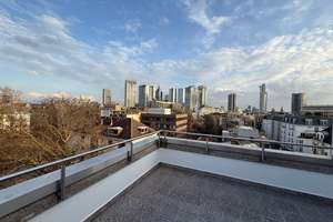 Exklusive Wohnung im 7. OG mit Wintergarten, Terrasse, Skylineblick und offener Küche