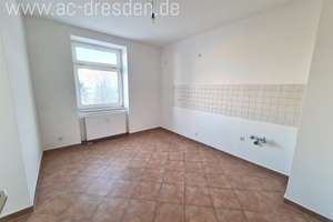 Schöne 2-Raum-Wohnung mit Balkon in saniertem Gründerzeithaus zentrumsnah in Chemnitz – Gießerstraße 53, 9130 Sonnenberg, Chemnitz – Vorschaubild 3
