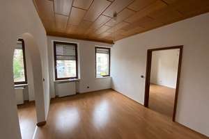 Gepflegte Wohnung mit viereinhalb Zimmern in Fürth, WG geeignet – Leyherstr. 53, 90763 Südstadt Industriegebiet, Fürth – Vorschaubild 2