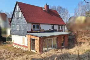 Großes Einfamilienhaus mit großem Grundstück zum fertig gestallten – Zwickau (Kreis) – Vorschaubild 3