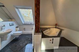 Tolle Maisonette-Wohnung mit Balkon und Stellplatz