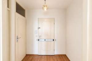 Leerstehendes Apartment mit Domblick und Balkon in direkter Rheinnähe – Die vollständige Adresse der Immobilie erhältst du vom Anbieter., 51105 Poll, Köln – Vorschaubild 11