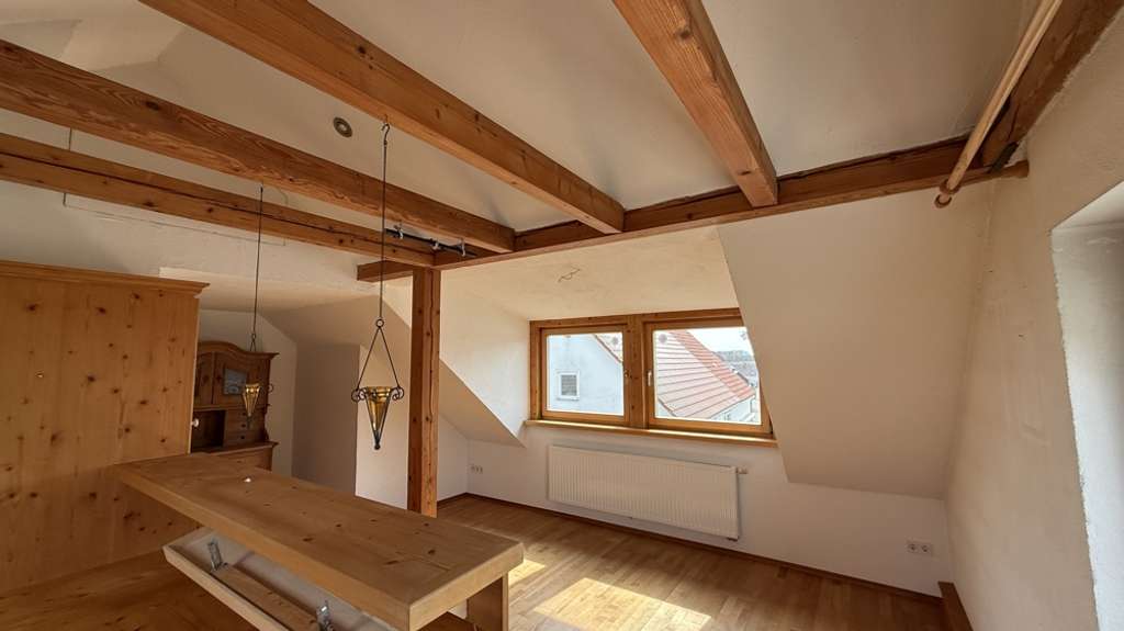 Immobilie in Jettingen-Scheppach - Mehrgenerationenhaus mit Werkstatt & PV – Wohnen, Arbeiten & Investieren vereint! - Bild 2