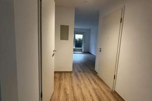 sehr ruhige Wohnlage im Neubauhaus mit Tiefgarage und Einbauküche – C.-A.-Fischer Straße 22, 9131 Ebersdorf, Chemnitz – Vorschaubild 4