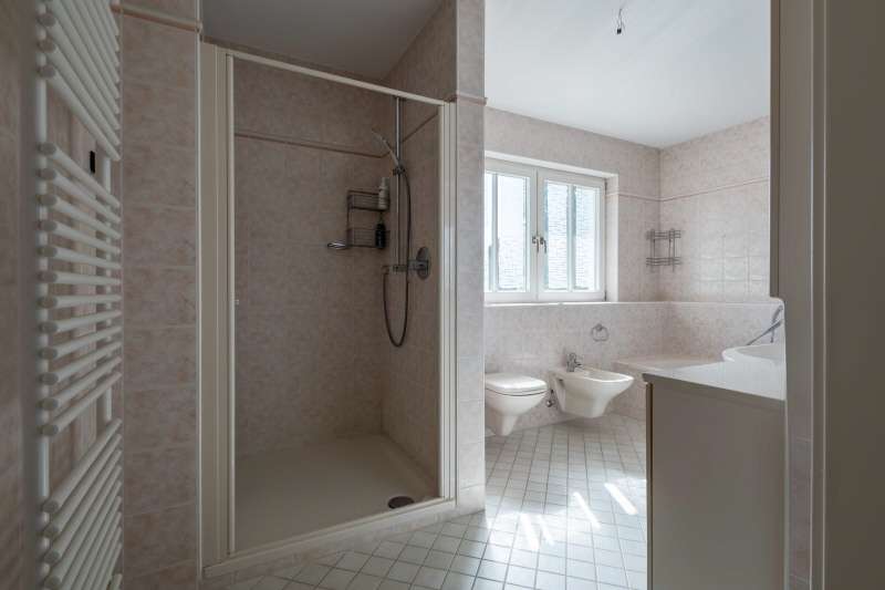 Immobilie in Stephanskirchen - Attraktive Dachgeschoß Maisonette - Wohnung in begehrter Lage von Stephanskirchen - Bild 5