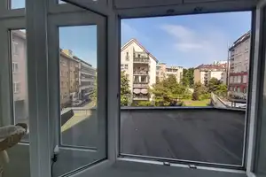 !Top Wohnung,renoviert,EBK neu (Ablöse),Wintergarten,Erker,Altbau,3-Meter-Decken,ÖPNV-Park-SWR-Nähe – Stöckachstraße 2, 70190 Stuttgart – Vorschaubild 11