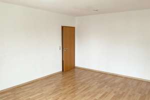 Ideal für Wohngemeinschaft: 2 große Zimmer, separate Küche + Einbauküche, Tageslichtbad – Schild 3, 38100 Innenstadt, Braunschweig – Vorschaubild 8