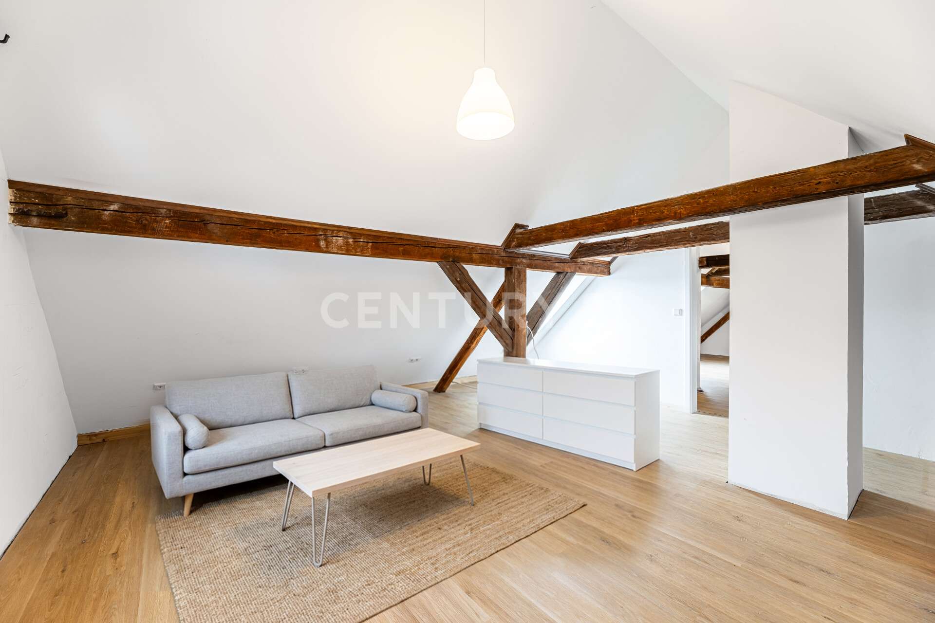 Immobilie in Leinburg - Großzügiges Wohnhaus mit Einliegerwohnung, Scheune und Ausbaupotenzial - Bild 7