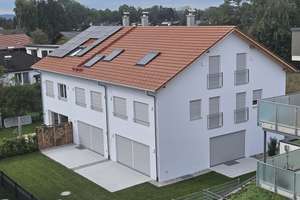 Großzügiges Reihenmittelhaus mit viel Platz für Familie und Arbeit in ruhiger Wohnlage – Ellmosener Wies 15c, 83043 Bad Aibling – Vorschaubild 1