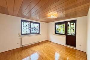 Gepflegte 3-Zimmer-Erdgeschosswohnung mit Balkon, neuer Einbauküche und Garten in Reckendorf – Greifenklaustraße 12, 96182 Reckendorf – Vorschaubild 6