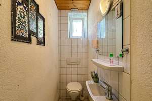 Bezugsfreies, teilweise renovierungsbedürftiges EFH mit Garten und Garage in KN-Fürstenberg – Die vollständige Adresse der Immobilie erhältst du vom Anbieter., 78467 Fürstenberg, Konstanz – Vorschaubild 8