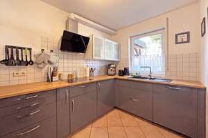 Familienfreundliches Reihenendhaus mit Garten & Terrasse in ruhiger Lage von Friedberg – 61169 Friedberg (Hessen) – Vorschaubild 5