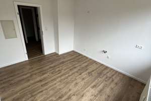 Modernisierte 3-Zimmer Dachgeschosswohnung mit Balkom in Hameln – Die vollständige Adresse der Immobilie erhältst du vom Anbieter., 31789 Hameln – Vorschaubild 8
