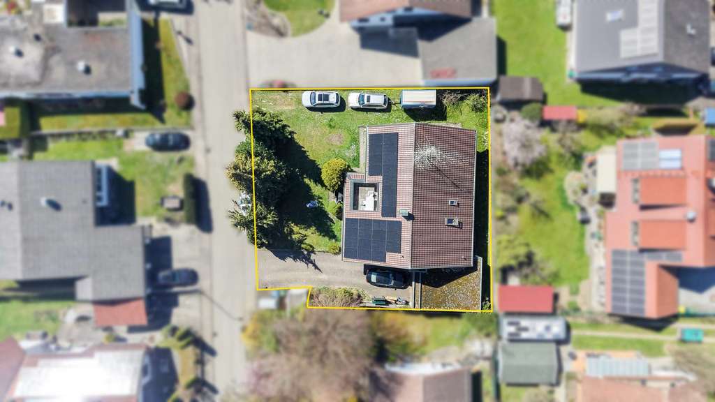 Immobilie in Ostrach - Großzügiges Einfamilienhaus mit 9 Zimmern, Garten und viel Potenzial in ruhiger Lage von Ostrach - Bild 2