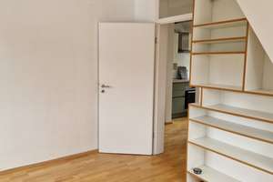 2,5-Zimmer-DG-Wohnung mit EBK in Stuttgart-Süd/Heslach – Die vollständige Adresse der Immobilie erhältst du vom Anbieter., 70199 Südheim, Stuttgart – Vorschaubild 3