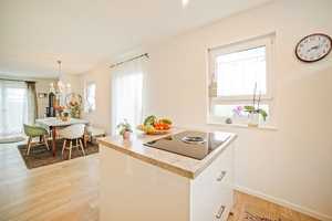 *Modernes Wohnen in Bochum-Wattenscheid -  12 Reihenhäuser im Kubus-Design* – Bochum – Vorschaubild 9