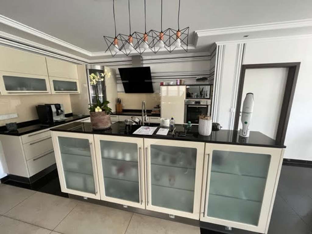 Immobilie in Lage - Zweifamilienhaus mit großem Potential - ideal für Eigennutzer & Kapitalanleger - Selbstversorger -  - Bild 3