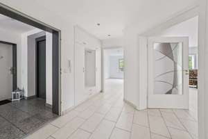 Großzügige 4-Zimmer-Wohnung mit zwei Balkonen, Aufzug und zwei TG-Stellplätzen – 79585 Steinen – Vorschaubild 3