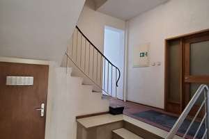 Charmantes Mehrfamilienhaus in ruhiger Seitenstraße – Emmastr. 23, 42285 Barmen, Wuppertal – Vorschaubild 2