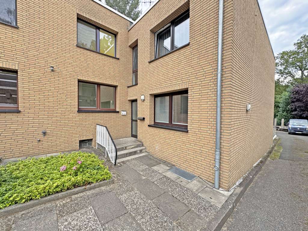Immobilie in Lübeck - Lübeck St. Jürgen - 3 Zimmer Wohnung mit Balkon und Keller unmittelbar an der Wakenitz (Erbpacht) - Bild 1