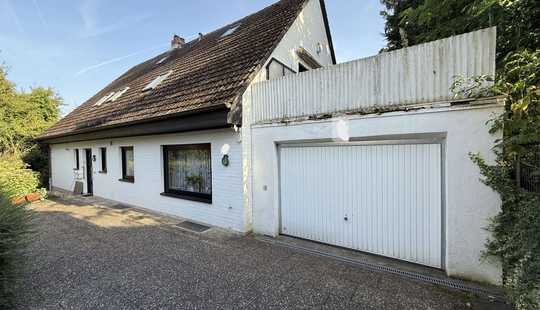 Bild von GELEGENHEIT: Großzügiges Haus (derzeit 2FamHaus/leerstehend) mit idyllischem Garten