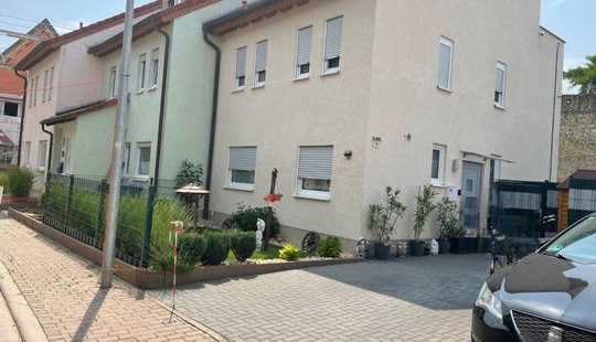 Bild von Reihenendhaus mit 5 Zimmer direkt an der Fleckenmauer