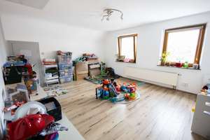Tolles Einfamilienhaus mit Nebengebäude & großem Garten – Hügelauweg 3, 90579 Langenzenn – Vorschaubild 11