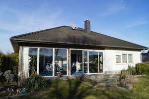 Modernes Einfamilienhaus mit Wintergarten und Pool in ruhiger Lage – Gifhorn (Kreis) – Vorschaubild 1