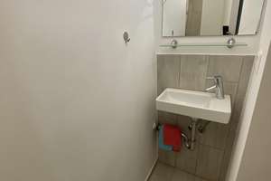 Renoviert, Möbliert, Erstbezug, Eigener Eingang, Zentral – Senefelderstraße 100, 70176 Rosenberg, Stuttgart – Vorschaubild 7
