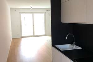 Sehr helle 2-Zimmer-Wohnung mit 2 Loggien, Einbauküche & TG, frei ab 1.09 – Konrad-Celtis-Straße 91, 81369 Mittersendling, München – Vorschaubild 5