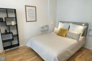 Möbliertes 1 Zimmer Apartment mit Balkon - Nähe Alexanderplatz - frei ab sofort – Heinrich-Roller-Str. 26, 10405 Prenzlauer Berg, Berlin – Vorschaubild 4