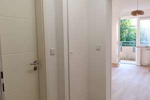 1 Ziwhg. KDB, Balkon, frisch renoviert, EBK, Zentral, abschließb. Garage optional, ab 01.09 – Zeppelinstraße 9, 65760 Eschborn – Vorschaubild 11