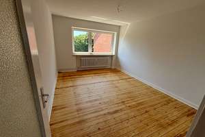 3 Zimmer-Wohnung saniert - zum 16.08.2026 – Masurenring 106, 24149 Neumühlen-Dietrichsdorf, Kiel – Vorschaubild 4