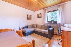 Einfamilienhaus mit Entwicklungspotential - Idyllisch wohnen, individuell gestalten – Die vollständige Adresse der Immobilie erhältst du vom Anbieter., 83071 Stephanskirchen – Vorschaubild 16