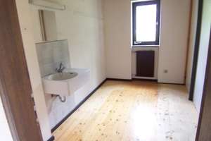 Bauhaus-Villa mit Weitblick, Einbauküche ab sofort, Sauna – Frankenstr 38, 97078 Lindleinsmühle, Würzburg – Vorschaubild 18