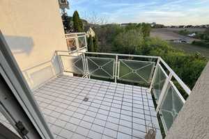 Helle, sonnige, ruhige 2-Zimmer Wohnung mit Balkon, EBK und Tiefgarage – Heilbronn – Vorschaubild 1