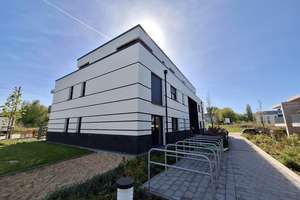 2 Zimmer mit Balkon und Einbauküche im Neubau mit Aufzug – Auf der Großen Heide 45, 33609 Mitte, Bielefeld – Vorschaubild 1