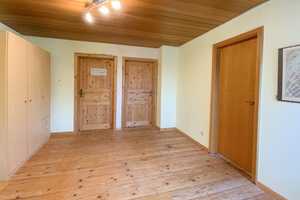 Mz-Mombach! Reihenhaus mit viel Platz für die ganze Familie! 7 Zimmer, 2 Bäder & extra-großer Garten – Mainz – Vorschaubild 13