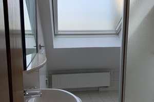 Top Lage, Stuttgart Süd (Karlshöhe) schöne 3-Zimmer DG Wohnung – Die vollständige Adresse der Immobilie erhältst du vom Anbieter., 70178 Karlshöhe, Stuttgart – Vorschaubild 11